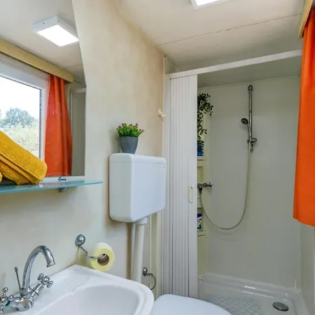 Tommy I Holiday home