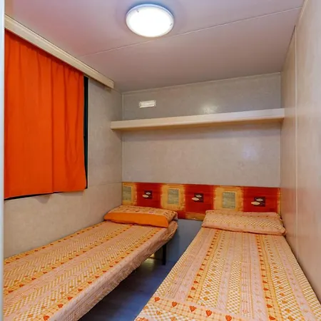 Holiday home Tommy I *